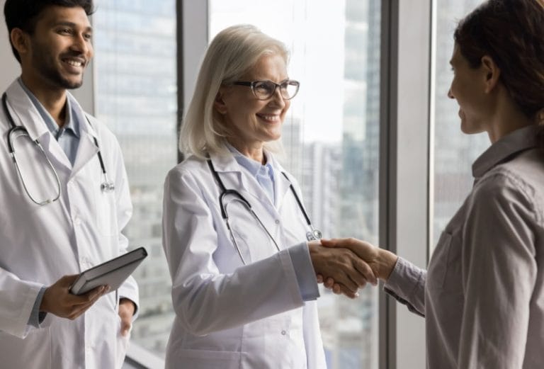 Pós-venda para clínicas médicas: estratégias e benefícios